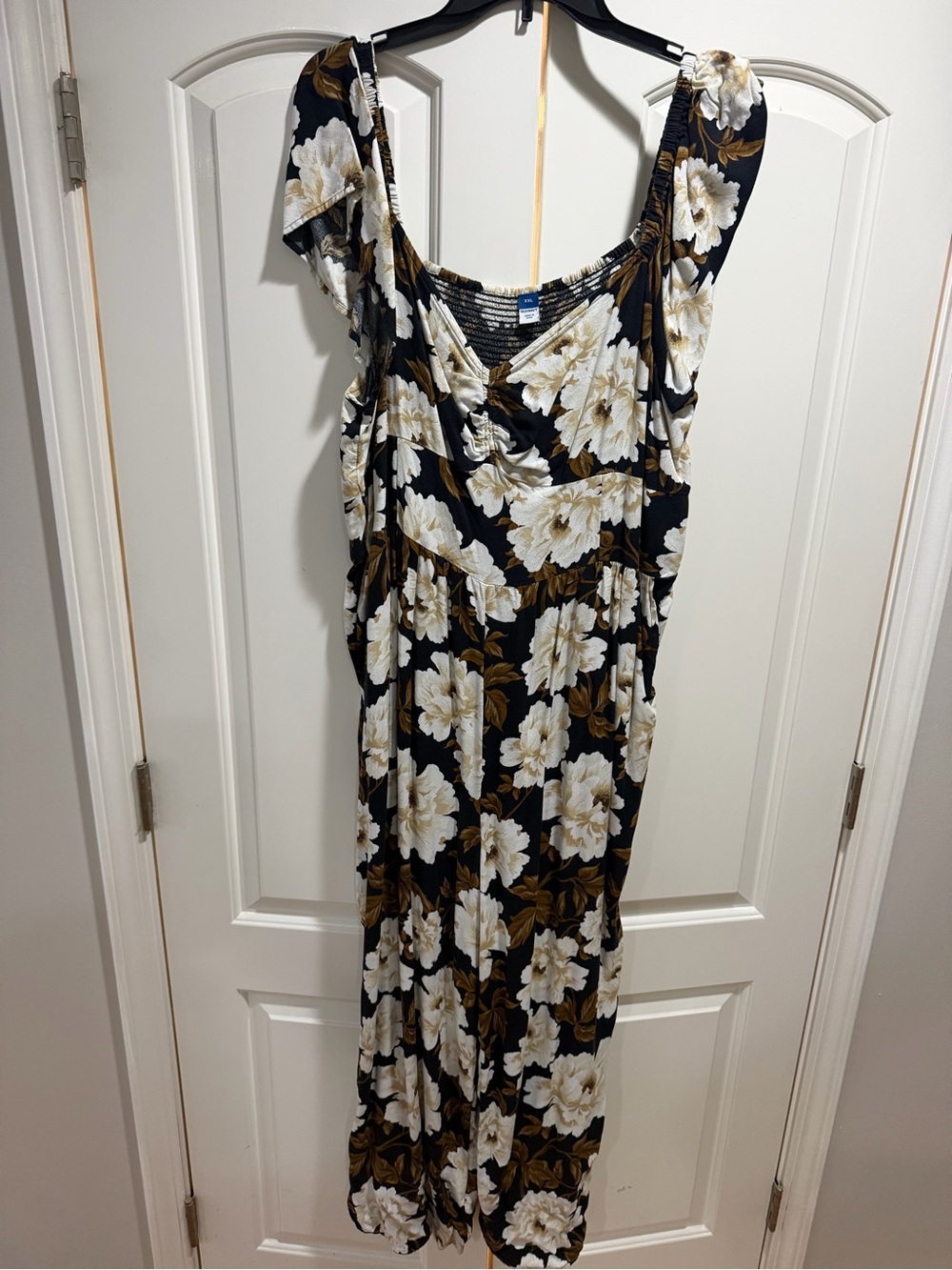 Old Navy Flutter Sleeve Jumpsuit with Cream Floral Print with  POCKETS